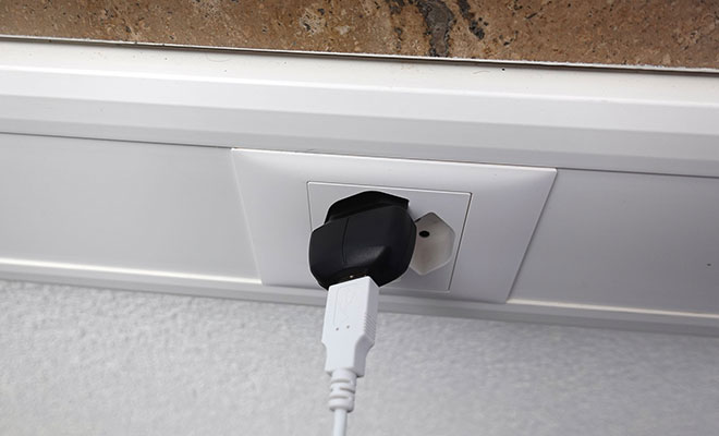 Netzstecker web 660x400